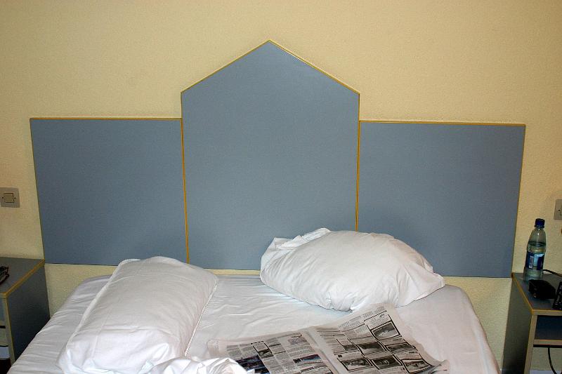 IMG_3526a.jpg - Kleine kamers, maar het slaapt prima.