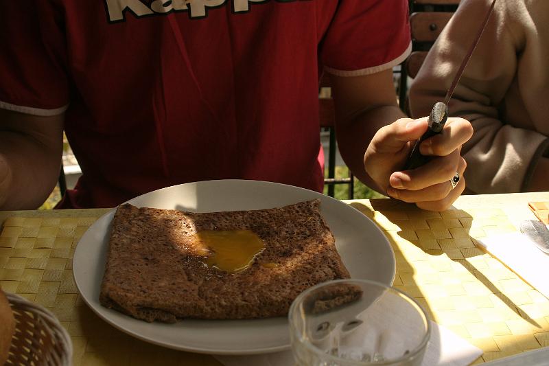 IMG_3846a.jpg - Een franse gevulde pannekoek. (Galette)